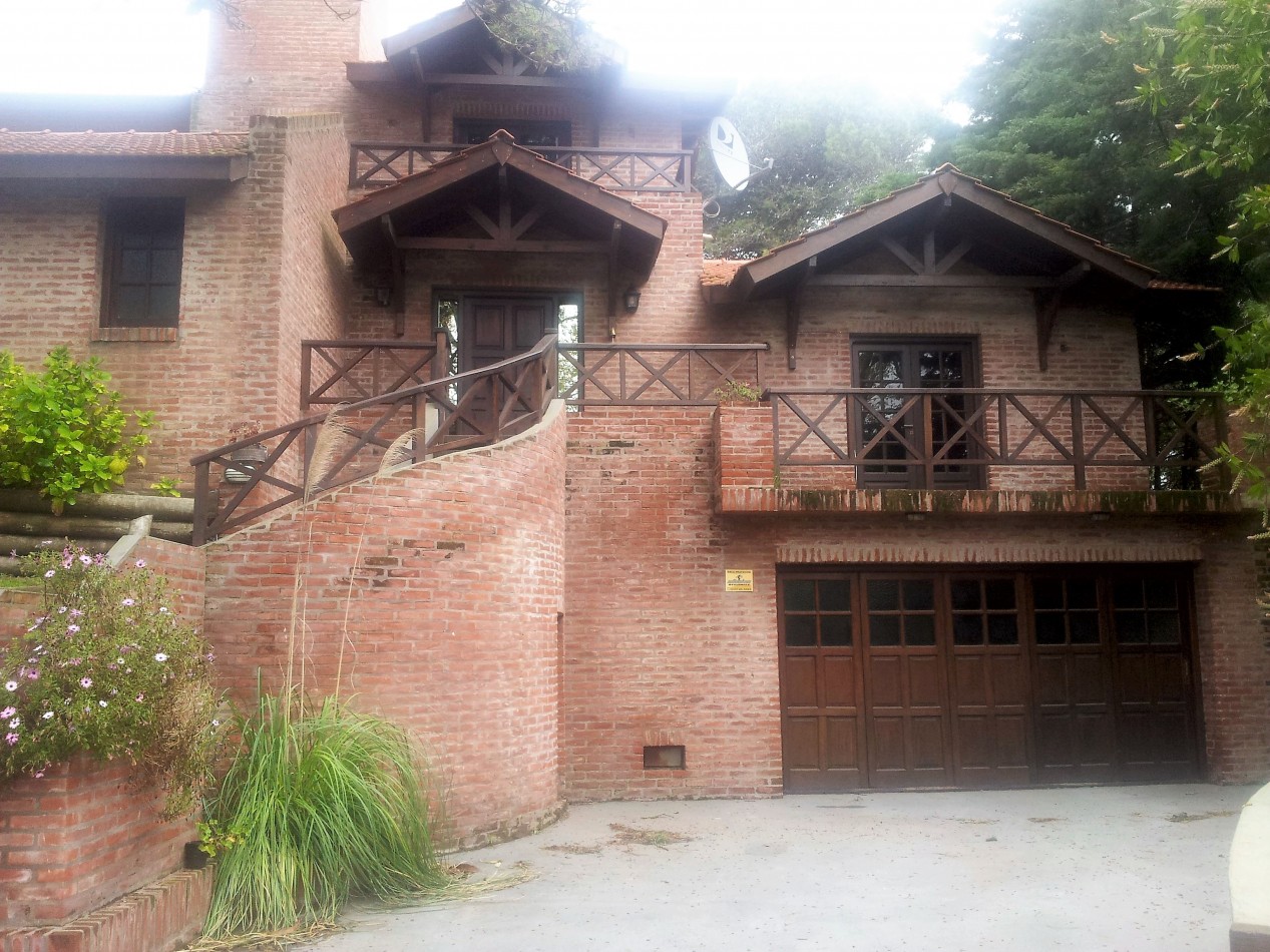 Foto Casa en Venta en Villa Gesell, Buenos Aires - U$D 280.000 - pix1005941215 - BienesOnLine